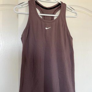Nike Dri-Fit Lightweight Mauve Racerback Tank Top Size Medium